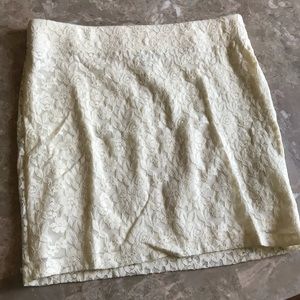 Lace Mini Skirt!